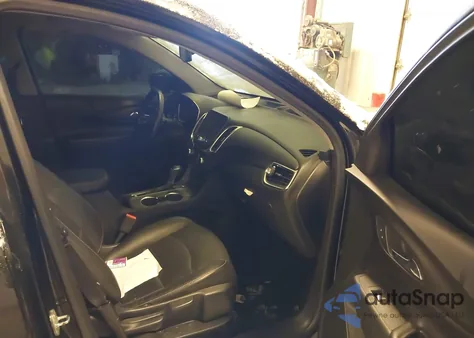 2020 Chevrolet Equinox Awd Lt 2.0L Turbo z USA, uszkodzony, nr VIN 2GNAXVEX8L6125544